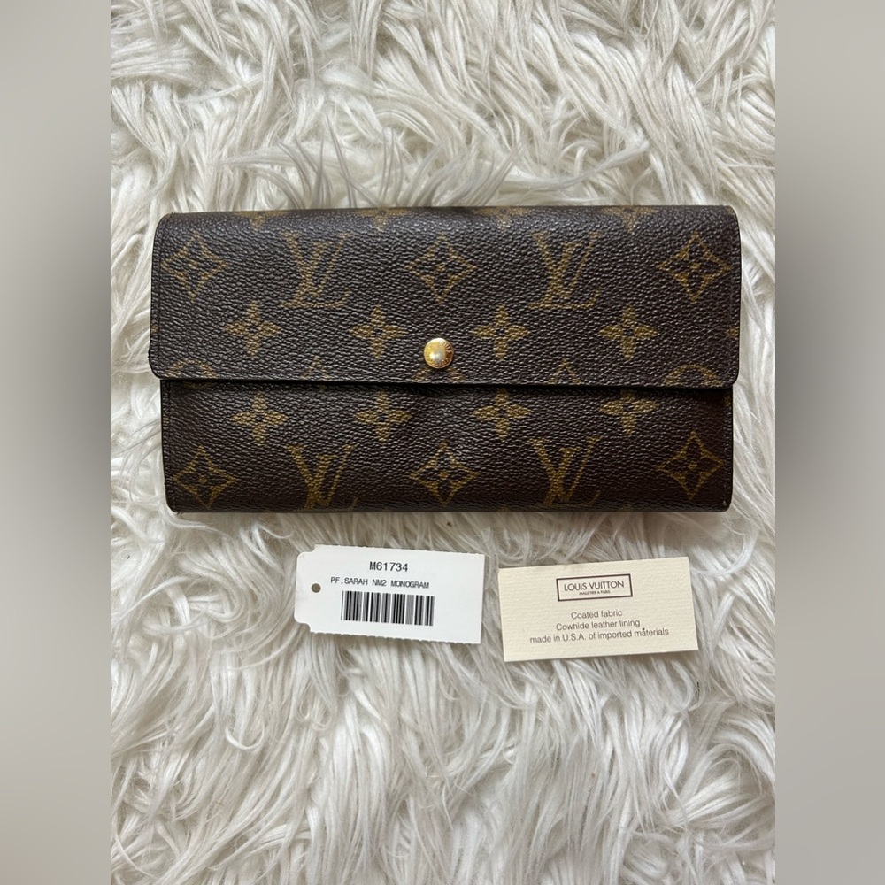Louis Vuitton Sarah Wallet